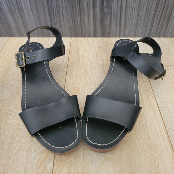 AE 70s Inspired Platforms - Picture 2 of 5